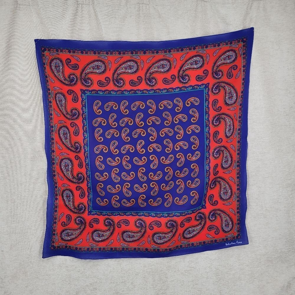 Valentina Fiore Vintage Vibrant Red Blue Paisley Bandana Print Scarf